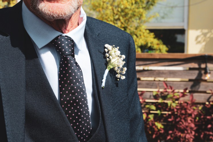 Should The Father Of The Bride's Attire Match The Groomsmen | does the father of the bride wear a tux?