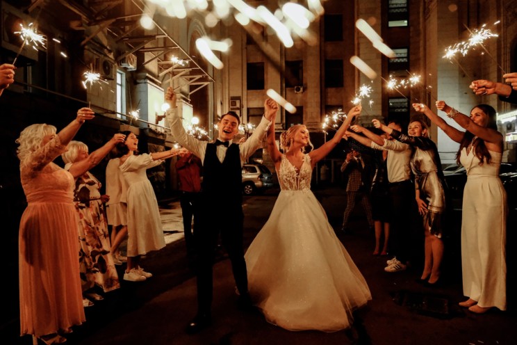 Best songs to dance to at a wedding reception